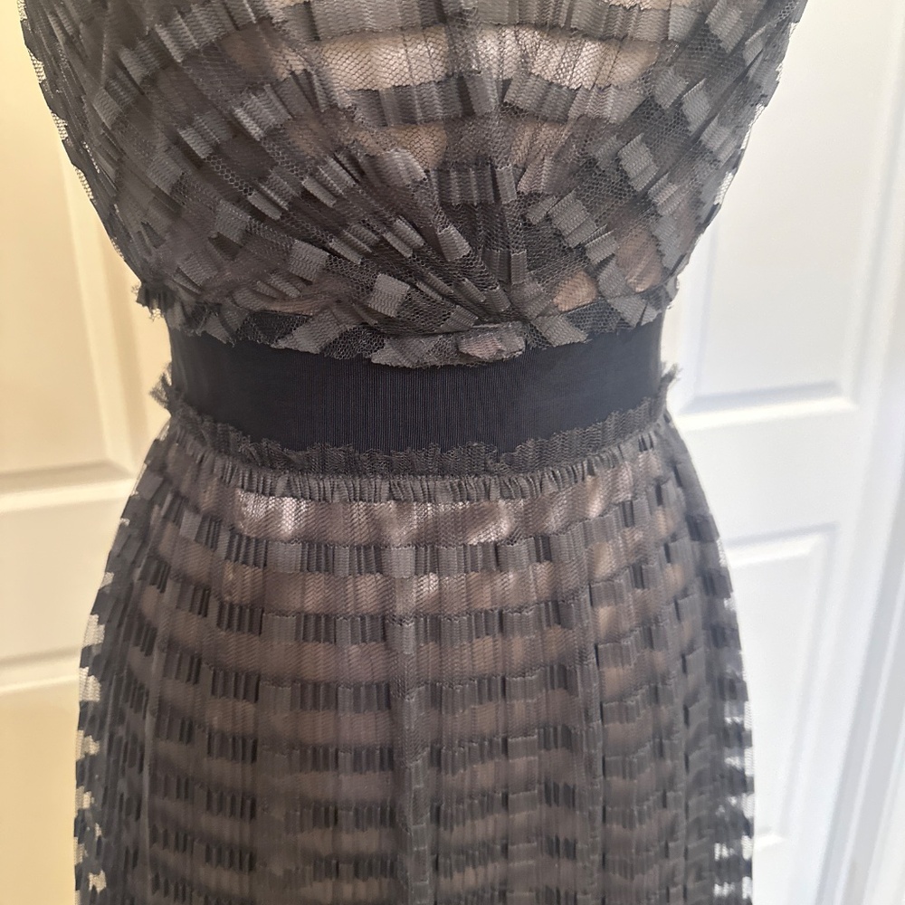 Dress - Picture 3 of 12